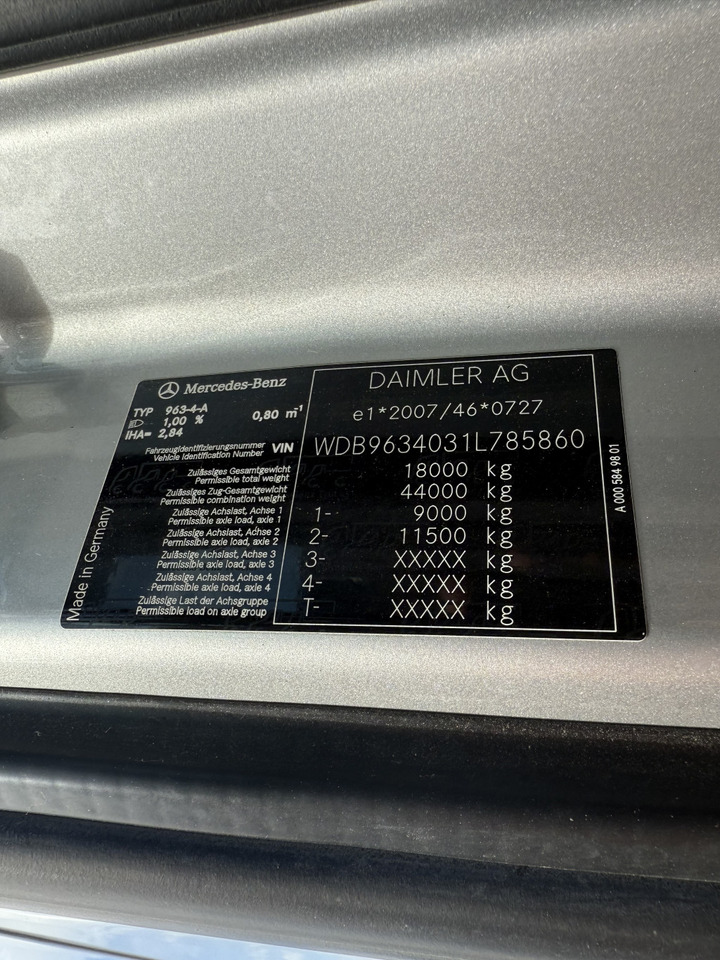 Mercedes-Benz Actros 1842LS Kran HMF 2020 bis 18 Meter - Tracteur routier: photos 4 Mercedes-Benz Actros 1842LS Kran HMF 2020 bis 18 Meter - Tracteur routier: photos 4