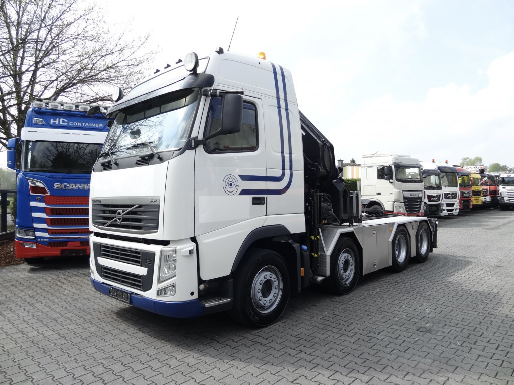 Volvo FH 500 8X4 Kran Hiab 800 EP-5 HiPro - Tracteur routier: photos 1 Volvo FH 500 8X4 Kran Hiab 800 EP-5 HiPro - Tracteur routier: photos 1