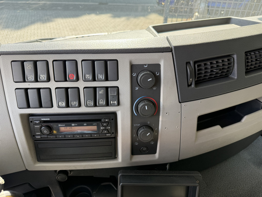 Volvo FE280 6X2*4 Carrier Supra 1150 - Camion frigorifique: photos 5 Volvo FE280 6X2*4 Carrier Supra 1150 - Camion frigorifique: photos 5