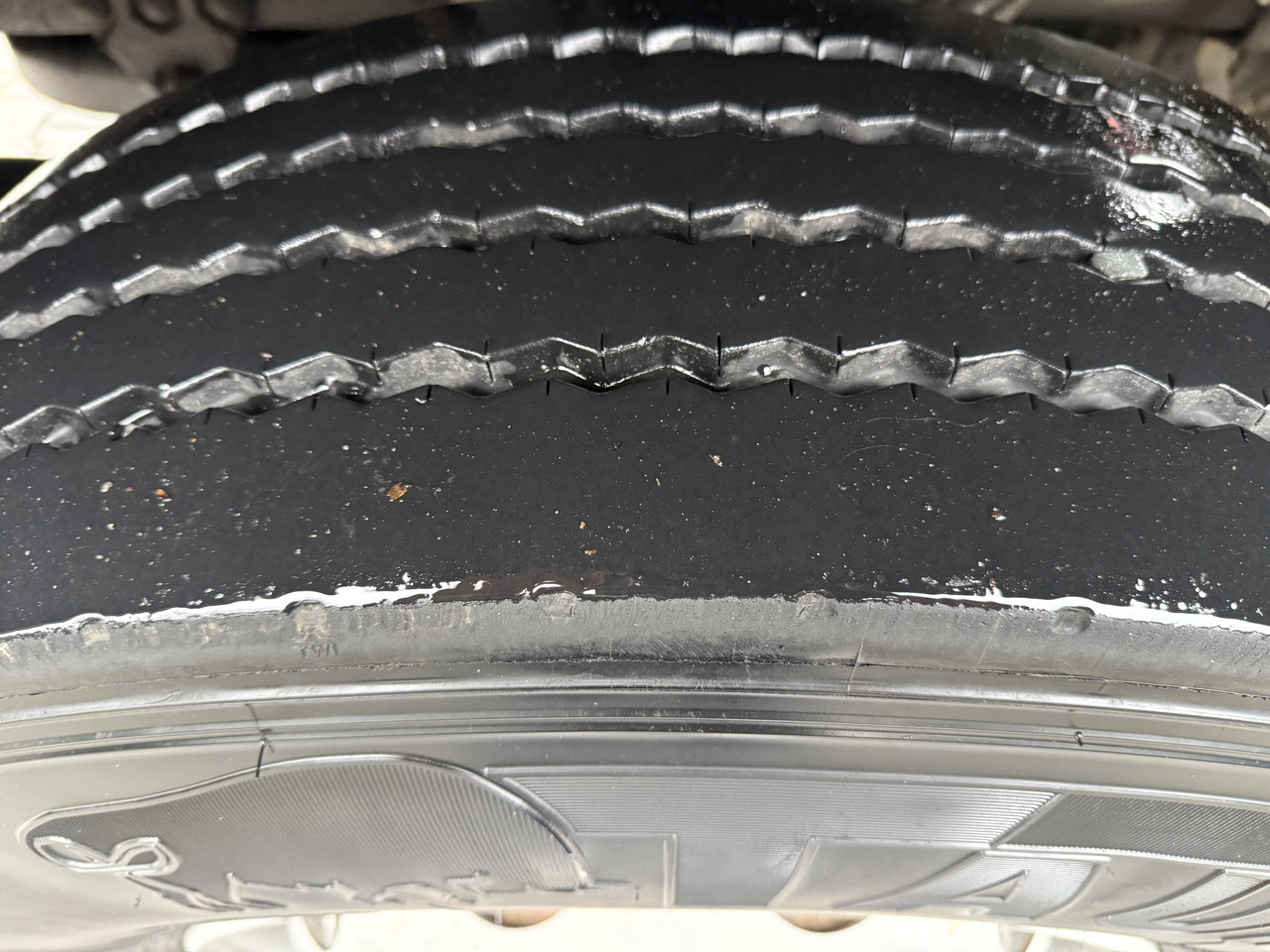 Volvo FH12 420 6X2 Kran PM 30025 bis 26.5 Meter - Camion plateau, Camion grue: photos 2 Volvo FH12 420 6X2 Kran PM 30025 bis 26.5 Meter - Camion plateau, Camion grue: photos 2