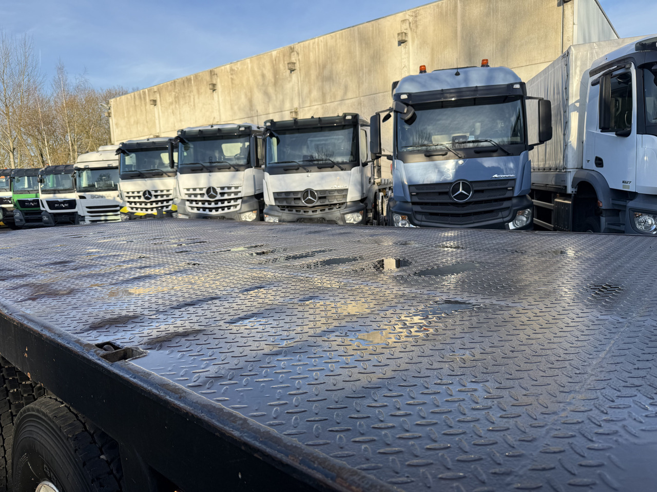 Volvo FM12 420 8X2 Kran PM 65026 bis 29 Meter - Camion plateau, Camion grue: photos 4 Volvo FM12 420 8X2 Kran PM 65026 bis 29 Meter - Camion plateau, Camion grue: photos 4