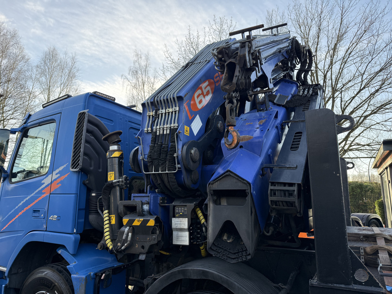 Volvo FM12 420 8X2 Kran PM 65026 bis 29 Meter - Camion grue, Camion plateau: photos 2 Volvo FM12 420 8X2 Kran PM 65026 bis 29 Meter - Camion grue, Camion plateau: photos 2