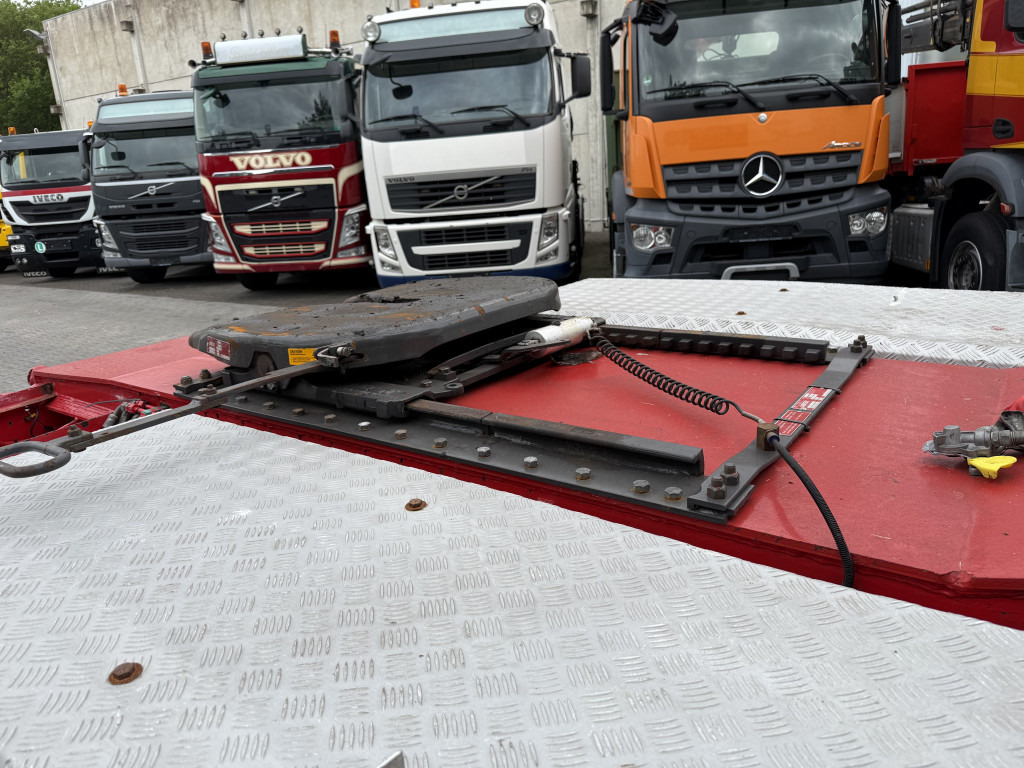 Volvo FM12 420 8X4 Kran Palfinger PK90002 31 Meter - Camion grue: photos 3 Volvo FM12 420 8X4 Kran Palfinger PK90002 31 Meter - Camion grue: photos 3