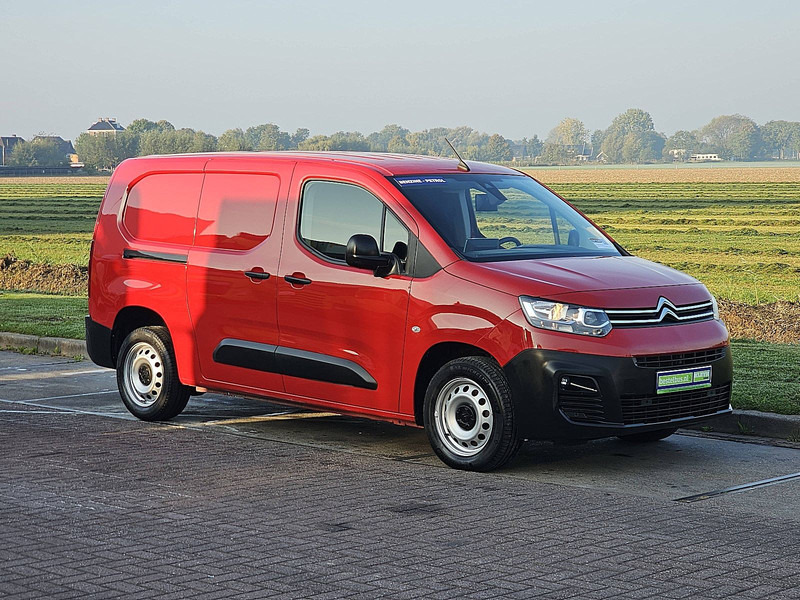 Citroën Berlingo 1.4 XL 130 AUT. 34 dkm. - Fourgon: photos 5 Citroën Berlingo 1.4 XL 130 AUT. 34 dkm. - Fourgon: photos 5