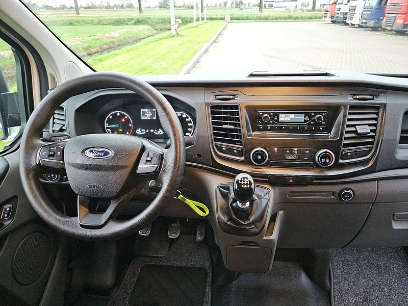 Fourgonnette Ford Transit Custom 2.0 ac dub cab EURO6: photos 8 Fourgonnette Ford Transit Custom 2.0 ac dub cab EURO6: photos 8