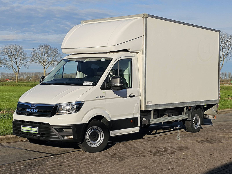 MAN TGE 3.180 Bakwagen Laadklep! - Fourgon: photos 2 MAN TGE 3.180 Bakwagen Laadklep! - Fourgon: photos 2