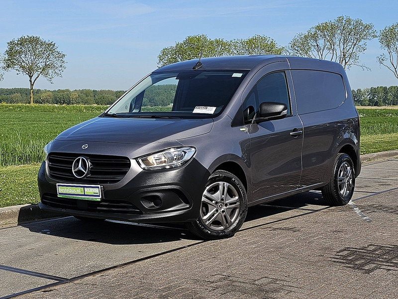 Mercedes-Benz Citan 110 CDI LONG Mbux + Navi! - Fourgon: photos 2 Mercedes-Benz Citan 110 CDI LONG Mbux + Navi! - Fourgon: photos 2