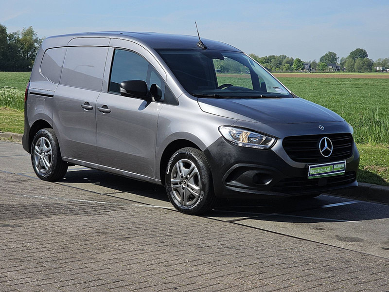 Mercedes-Benz Citan 110 CDI LONG Mbux + Navi! - Fourgon: photos 5 Mercedes-Benz Citan 110 CDI LONG Mbux + Navi! - Fourgon: photos 5