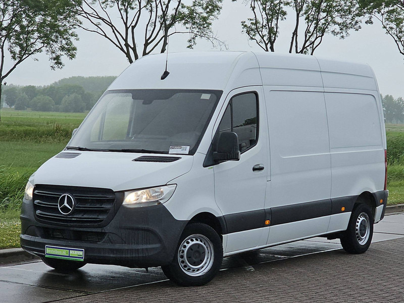 Mercedes-Benz Sprinter 214 L2H2 Mbux Automaat! - Fourgonnette: photos 2 Mercedes-Benz Sprinter 214 L2H2 Mbux Automaat! - Fourgonnette: photos 2