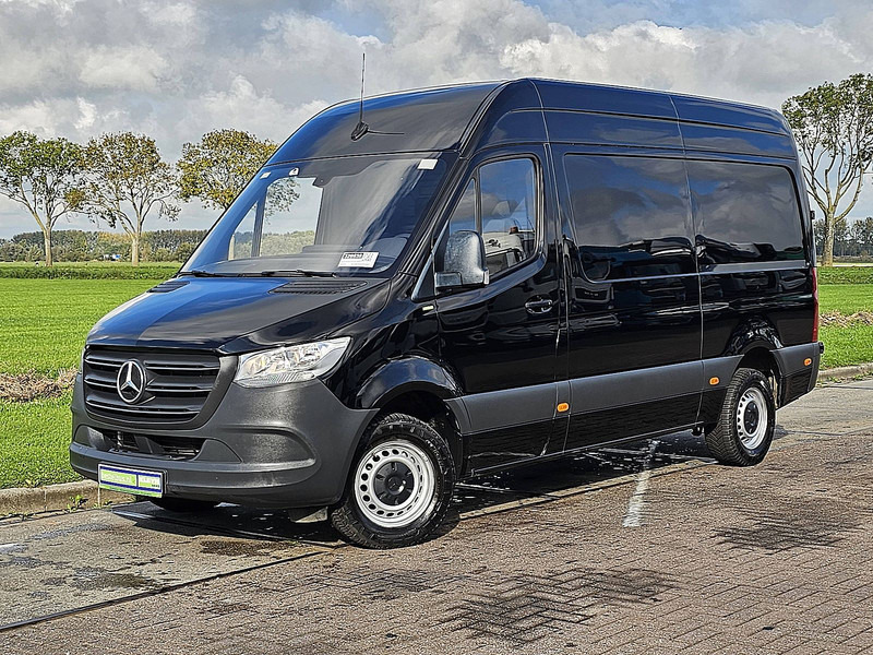 Mercedes-Benz Sprinter 315 L2H2 Automaat Mbux! - Fourgon utilitaire: photos 2 Mercedes-Benz Sprinter 315 L2H2 Automaat Mbux! - Fourgon utilitaire: photos 2