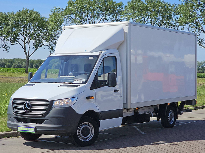 Mercedes-Benz Sprinter 317 Bakwagen Laadklep! - Fourgon: photos 2 Mercedes-Benz Sprinter 317 Bakwagen Laadklep! - Fourgon: photos 2
