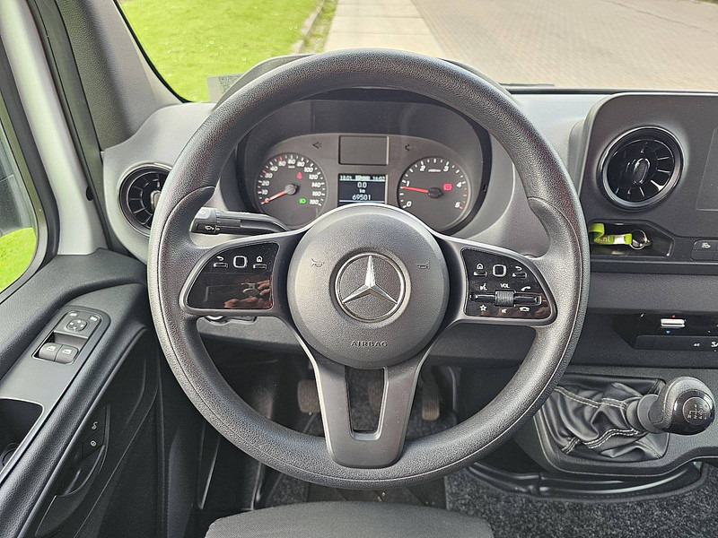 Fourgon utilitaire Mercedes-Benz Sprinter 317 L2H2 Mbux Trekhaak !: photos 11 Fourgon utilitaire Mercedes-Benz Sprinter 317 L2H2 Mbux Trekhaak !: photos 11