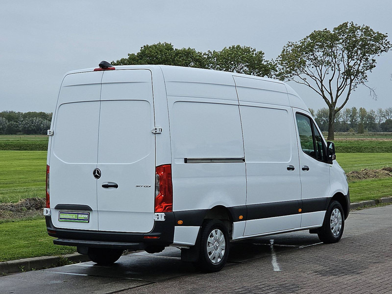 Mercedes-Benz Sprinter 317 L2H2 Navi RWD - Fourgon utilitaire: photos 3 Mercedes-Benz Sprinter 317 L2H2 Navi RWD - Fourgon utilitaire: photos 3