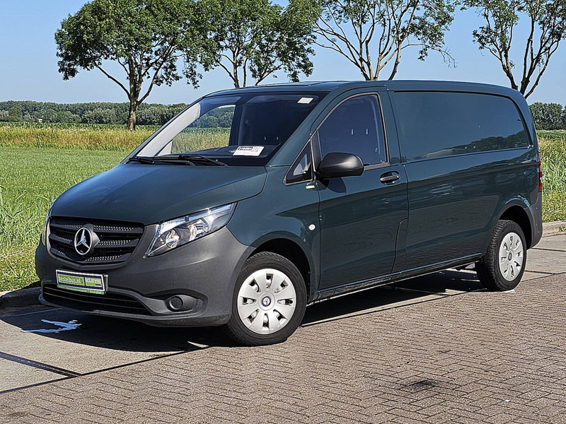 Mercedes-Benz Vito 111 - Fourgonnette: photos 2 Mercedes-Benz Vito 111 - Fourgonnette: photos 2