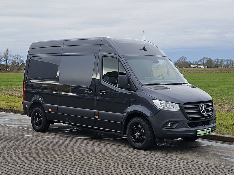 Mercedes-Benz eSprinter L2H2 47 kWh Airco! - Fourgon utilitaire, Utilitaire électrique: photos 5 Mercedes-Benz eSprinter L2H2 47 kWh Airco! - Fourgon utilitaire, Utilitaire électrique: photos 5