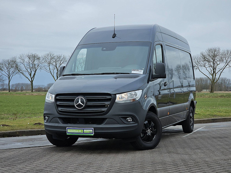 Mercedes-Benz eSprinter L2H2 47 kWh Airco! - Fourgon utilitaire, Utilitaire électrique: photos 1 Mercedes-Benz eSprinter L2H2 47 kWh Airco! - Fourgon utilitaire, Utilitaire électrique: photos 1