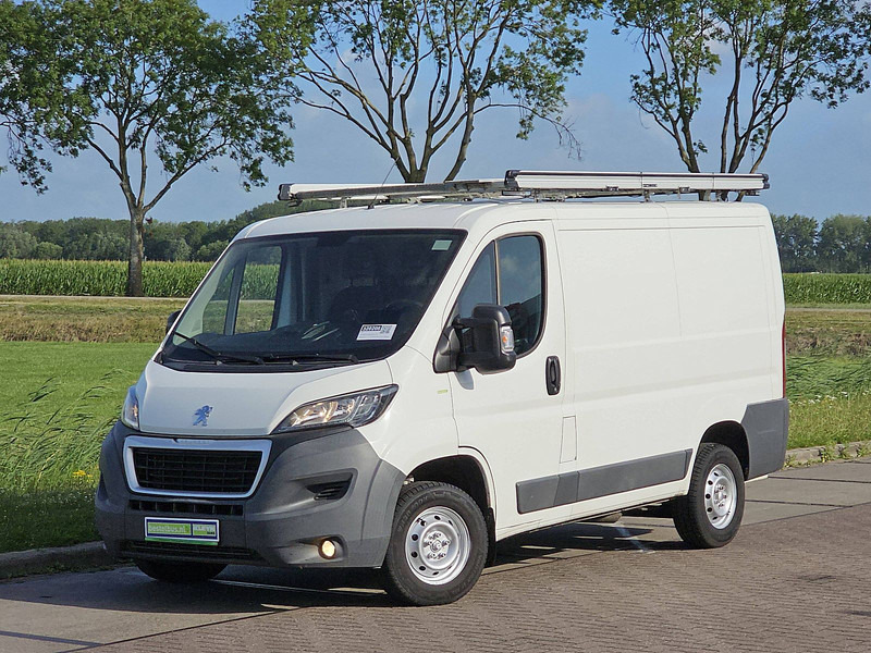 Peugeot Boxer 2.0 - Fourgonnette: photos 2 Peugeot Boxer 2.0 - Fourgonnette: photos 2