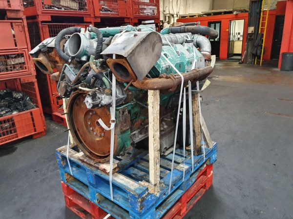 Deutz TCD2015 V08 - Moteur pour Matériel industriel: photos 5 Deutz TCD2015 V08 - Moteur pour Matériel industriel: photos 5