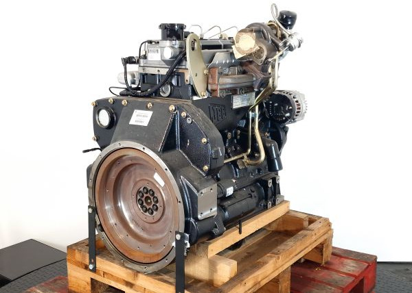 JCB 448 TCAG-121 Engine (Plant) DIESELMAX JCB GENERATOR ENGINE - Moteur pour Engins de chantier: photos 1 JCB 448 TCAG-121 Engine (Plant) DIESELMAX JCB GENERATOR ENGINE - Moteur pour Engins de chantier: photos 1