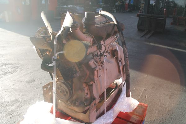 John Deere 4230 DF - Moteur pour Matériel industriel: photos 4 John Deere 4230 DF - Moteur pour Matériel industriel: photos 4