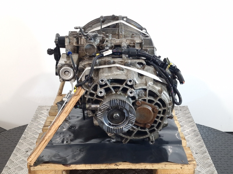 ZF Ecolite 6S800TO /STO8006 Volvo Spec Gearbox - Boîte de vitesse: photos 5 ZF Ecolite 6S800TO /STO8006 Volvo Spec Gearbox - Boîte de vitesse: photos 5