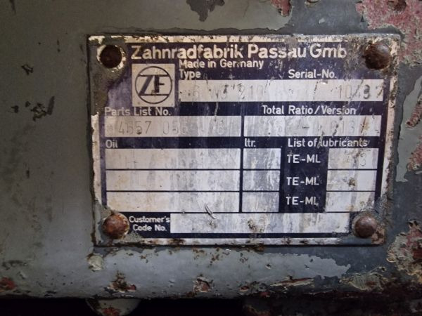 ZF Industrial/Hyundai 6WG-210 Transmission - Boîte de vitesse: photos 2 ZF Industrial/Hyundai 6WG-210 Transmission - Boîte de vitesse: photos 2