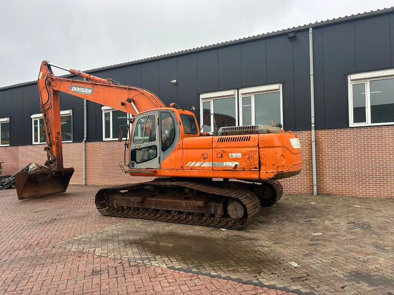 Doosan DX255LC - Pelle sur chenille: photos 2 Doosan DX255LC - Pelle sur chenille: photos 2