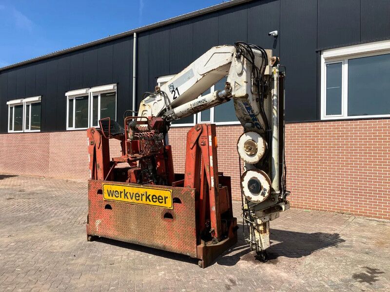 Hiab R300-S3 R300-S3 - Grue auxiliaire: photos 3 Hiab R300-S3 R300-S3 - Grue auxiliaire: photos 3
