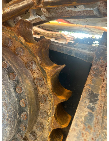 Hitachi ZX300LC-6 - Pelle sur chenille: photos 5 Hitachi ZX300LC-6 - Pelle sur chenille: photos 5