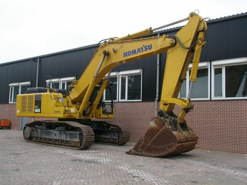 Komatsu PC 600LC-7K - Pelle sur chenille: photos 3 Komatsu PC 600LC-7K - Pelle sur chenille: photos 3