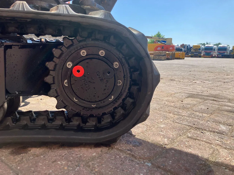 Kubota KX019 4 - Pelle sur chenille: photos 5 Kubota KX019 4 - Pelle sur chenille: photos 5