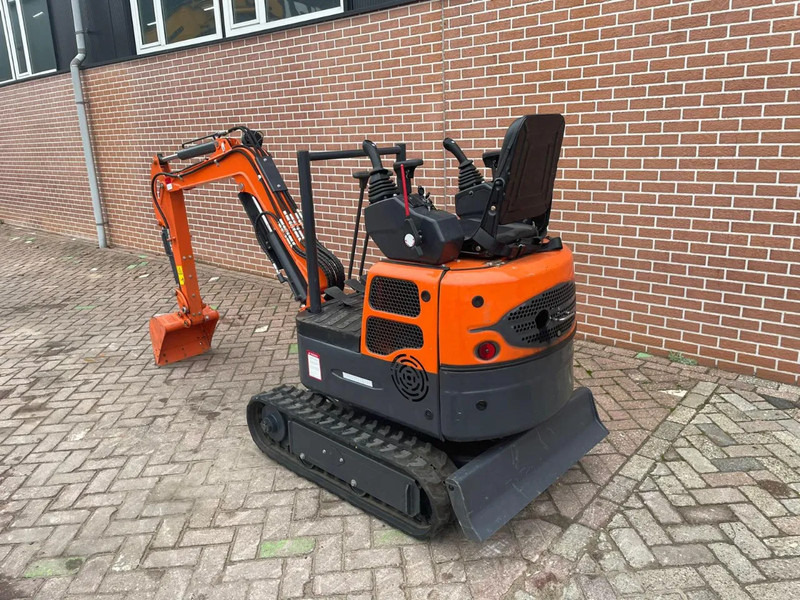 Rhino RTE-11B - Mini pelle: photos 2 Rhino RTE-11B - Mini pelle: photos 2