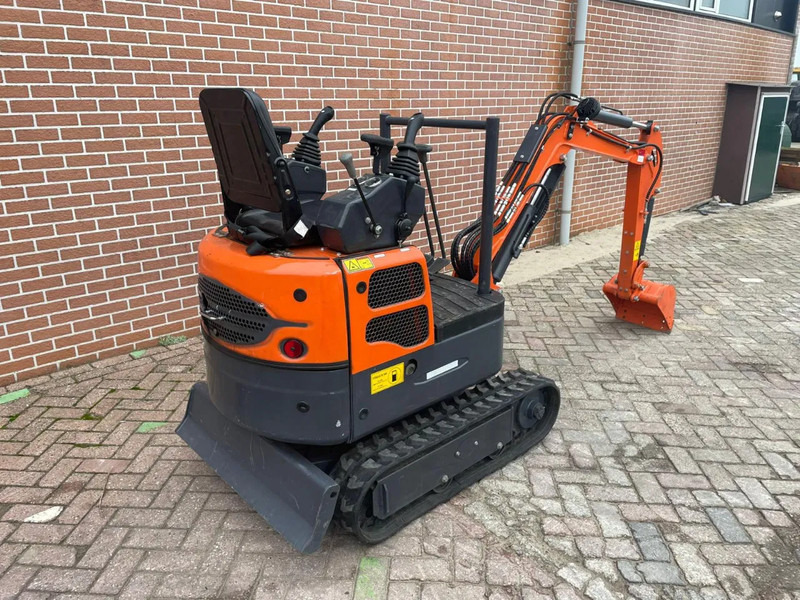 Rhino RTE-11B - Mini pelle: photos 3 Rhino RTE-11B - Mini pelle: photos 3