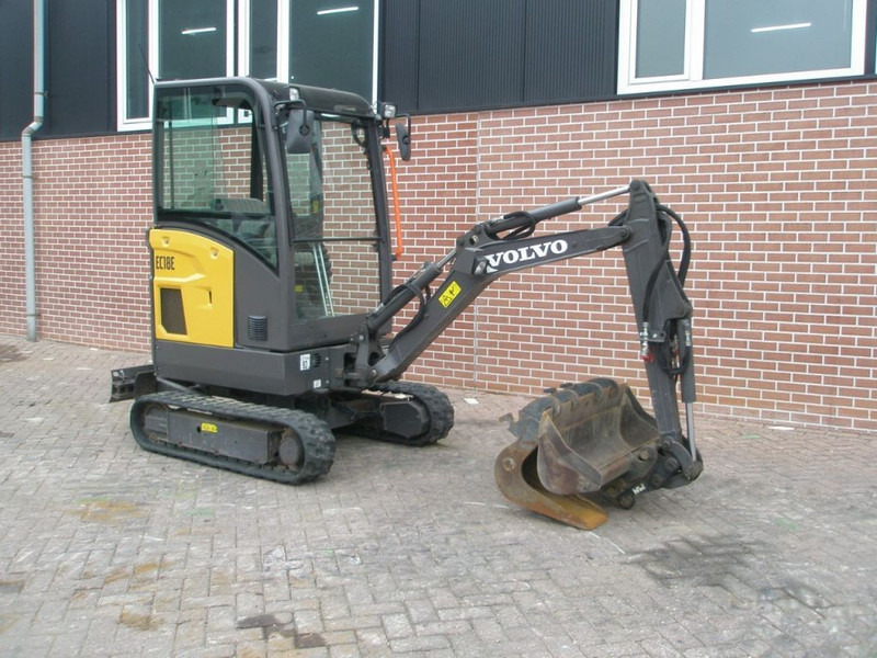 Volvo ECR18E - Mini pelle: photos 4 Volvo ECR18E - Mini pelle: photos 4