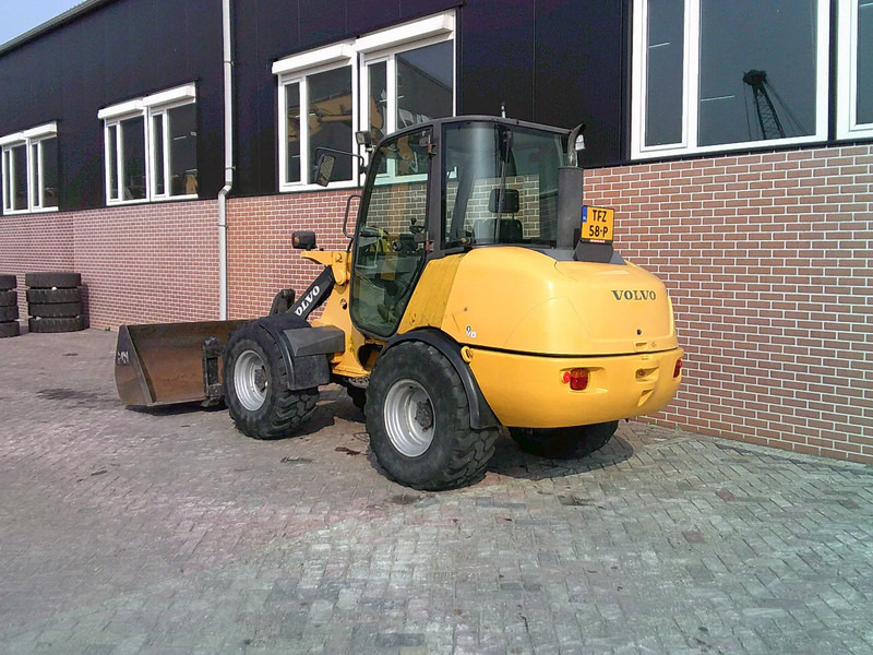 Volvo L25B - Chargeuse sur pneus: photos 2 Volvo L25B - Chargeuse sur pneus: photos 2