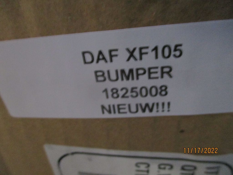 DAF 1825008 BUMPER DAF XF 105 EURO 5 NIEUWE OP VOORRAAD - Pare-chocs pour Camion: photos 2 DAF 1825008 BUMPER DAF XF 105 EURO 5 NIEUWE OP VOORRAAD - Pare-chocs pour Camion: photos 2
