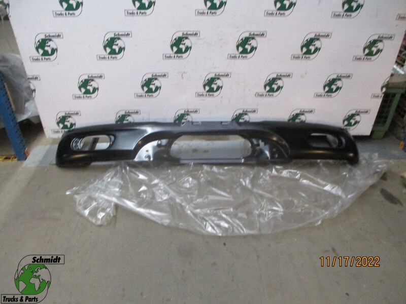 DAF 1825008 BUMPER DAF XF 105 EURO 5 NIEUWE OP VOORRAAD - Pare-chocs pour Camion: photos 1 DAF 1825008 BUMPER DAF XF 105 EURO 5 NIEUWE OP VOORRAAD - Pare-chocs pour Camion: photos 1