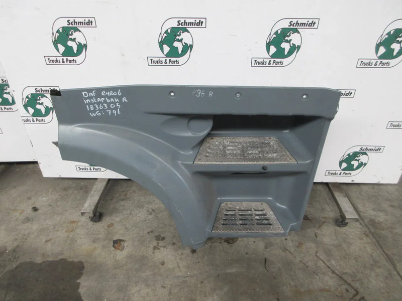 DAF 1836305//1836304//1291173//1291172 INSTAPKAST RECHT EN LINKS DAF XF 95 // 105 EURO 5 NIEUWE - Cabine et intérieur pour Camion: photos 5 DAF 1836305//1836304//1291173//1291172 INSTAPKAST RECHT EN LINKS DAF XF 95 // 105 EURO 5 NIEUWE - Cabine et intérieur pour Camion: photos 5