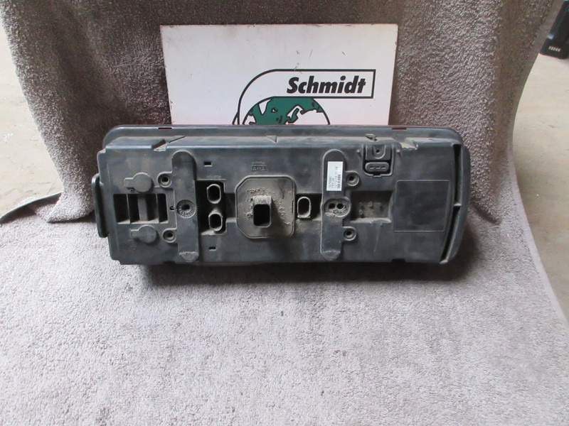 DAF 1875580 /// 1875581 ACHTERLAMP DAF CF XF LF EURO 6 R+L - Feu arrière pour Camion: photos 3 DAF 1875580 /// 1875581 ACHTERLAMP DAF CF XF LF EURO 6 R+L - Feu arrière pour Camion: photos 3