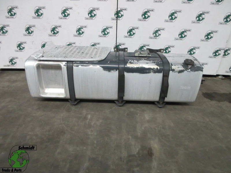 DAF 1944800 DIESELTANK DAF XF 480 EURO 6 845 LITER - Réservoir de carburant pour Camion: photos 1 DAF 1944800 DIESELTANK DAF XF 480 EURO 6 845 LITER - Réservoir de carburant pour Camion: photos 1