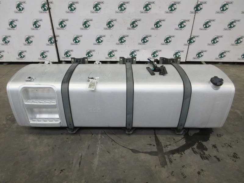 DAF 1944800 DIESELTANK DAF XF CF 480 EURO 6 845 LITER MODEL 2020 - Réservoir de carburant pour Camion: photos 5 DAF 1944800 DIESELTANK DAF XF CF 480 EURO 6 845 LITER MODEL 2020 - Réservoir de carburant pour Camion: photos 5