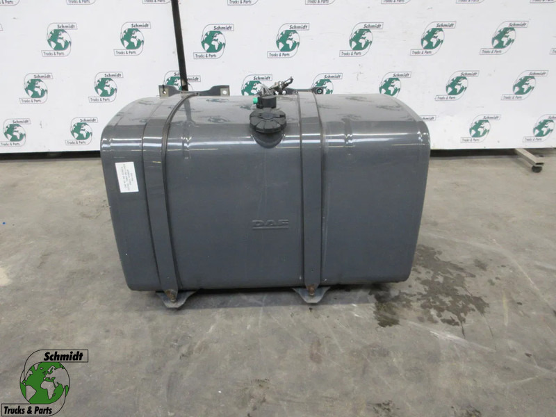 DAF 1949909 DIESELTANK 492 LITER DAF XF 450 EURO 6 MODEL 2021 - Réservoir de carburant pour Camion: photos 1 DAF 1949909 DIESELTANK 492 LITER DAF XF 450 EURO 6 MODEL 2021 - Réservoir de carburant pour Camion: photos 1
