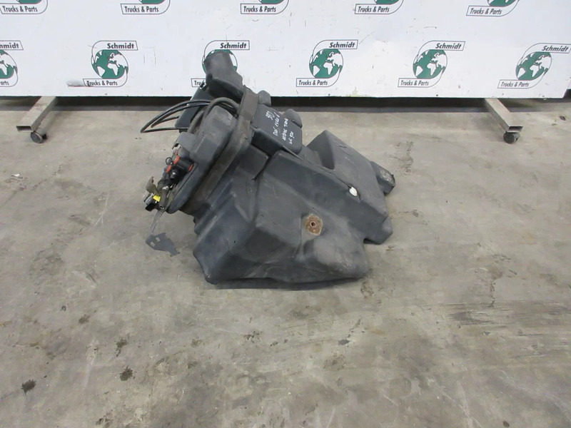 DAF 1981185 / 2018954 DAF CF 450 EURO 6 - Réservoir de carburant pour Camion: photos 3 DAF 1981185 / 2018954 DAF CF 450 EURO 6 - Réservoir de carburant pour Camion: photos 3