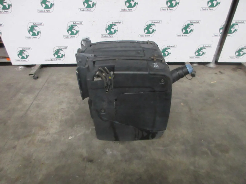 DAF 2036119 AD BLUE TANK DAF CF 450 EURO 6 // 130 LITER MODEL 2020 - Réservoir de carburant pour Camion: photos 2 DAF 2036119 AD BLUE TANK DAF CF 450 EURO 6 // 130 LITER MODEL 2020 - Réservoir de carburant pour Camion: photos 2