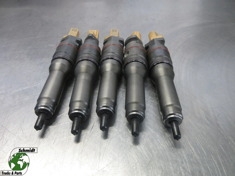 DAF 2047600 INJECTORS DAF XF CF 480 EURO 6 MODEL 2021 - Filtre à carburant pour Camion: photos 1 DAF 2047600 INJECTORS DAF XF CF 480 EURO 6 MODEL 2021 - Filtre à carburant pour Camion: photos 1