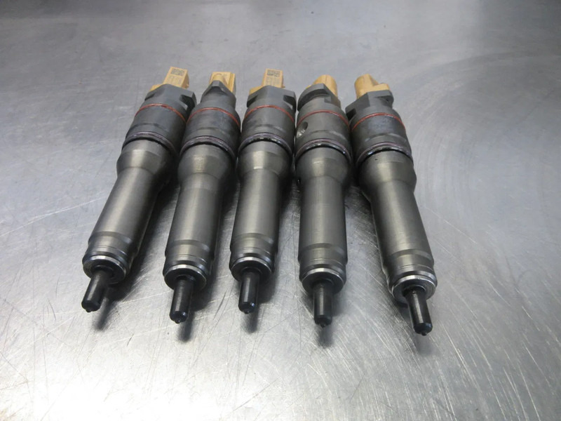 DAF 2047600 INJECTORS DAF XF CF 480 EURO 6 MODEL 2021 - Filtre à carburant pour Camion: photos 4 DAF 2047600 INJECTORS DAF XF CF 480 EURO 6 MODEL 2021 - Filtre à carburant pour Camion: photos 4