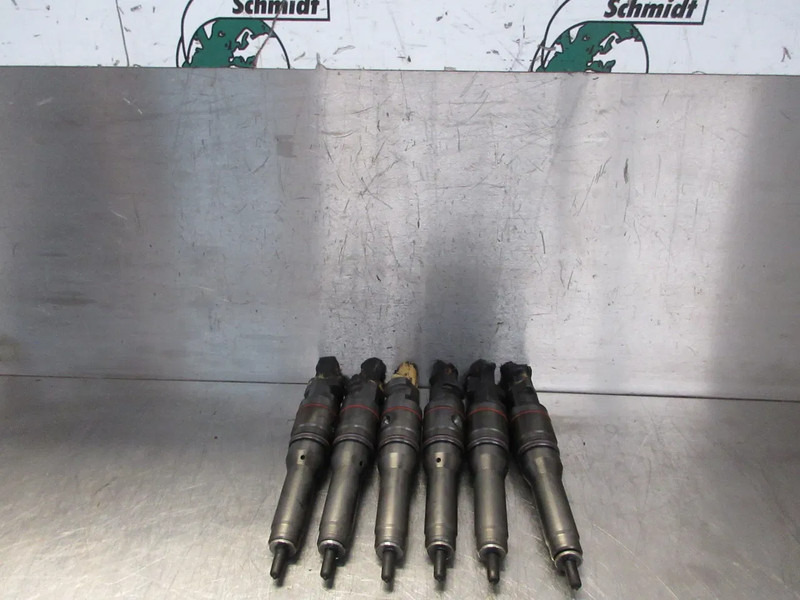 DAF 2047600 INJECTORS MET BESCHADIGING BRAND BOVE DAF 530 MODEL 2020 - Filtre à carburant pour Camion: photos 4 DAF 2047600 INJECTORS MET BESCHADIGING BRAND BOVE DAF 530 MODEL 2020 - Filtre à carburant pour Camion: photos 4
