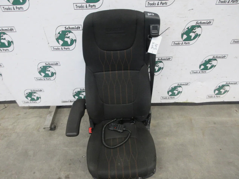 DAF 2104652 LUXEN STOEL DAF XF 450 EURO 6 MODEL 2021 - Siège pour Camion: photos 4 DAF 2104652 LUXEN STOEL DAF XF 450 EURO 6 MODEL 2021 - Siège pour Camion: photos 4