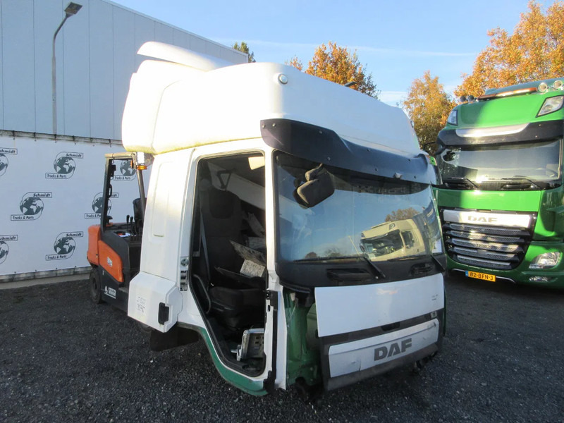 DAF DAF CF 410 CABINE EURO 6 MODEL 2016 VOOR ONDERDELEN DONOR - Cabine et intérieur pour Camion: photos 3 DAF DAF CF 410 CABINE EURO 6 MODEL 2016 VOOR ONDERDELEN DONOR - Cabine et intérieur pour Camion: photos 3
