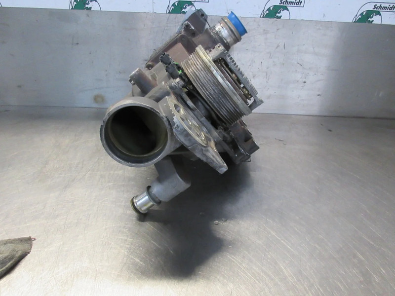 DAF XF460 2013119 KOELVLOEISTOFMODULE EURO 6 - Système de refroidissement pour Camion: photos 2 DAF XF460 2013119 KOELVLOEISTOFMODULE EURO 6 - Système de refroidissement pour Camion: photos 2